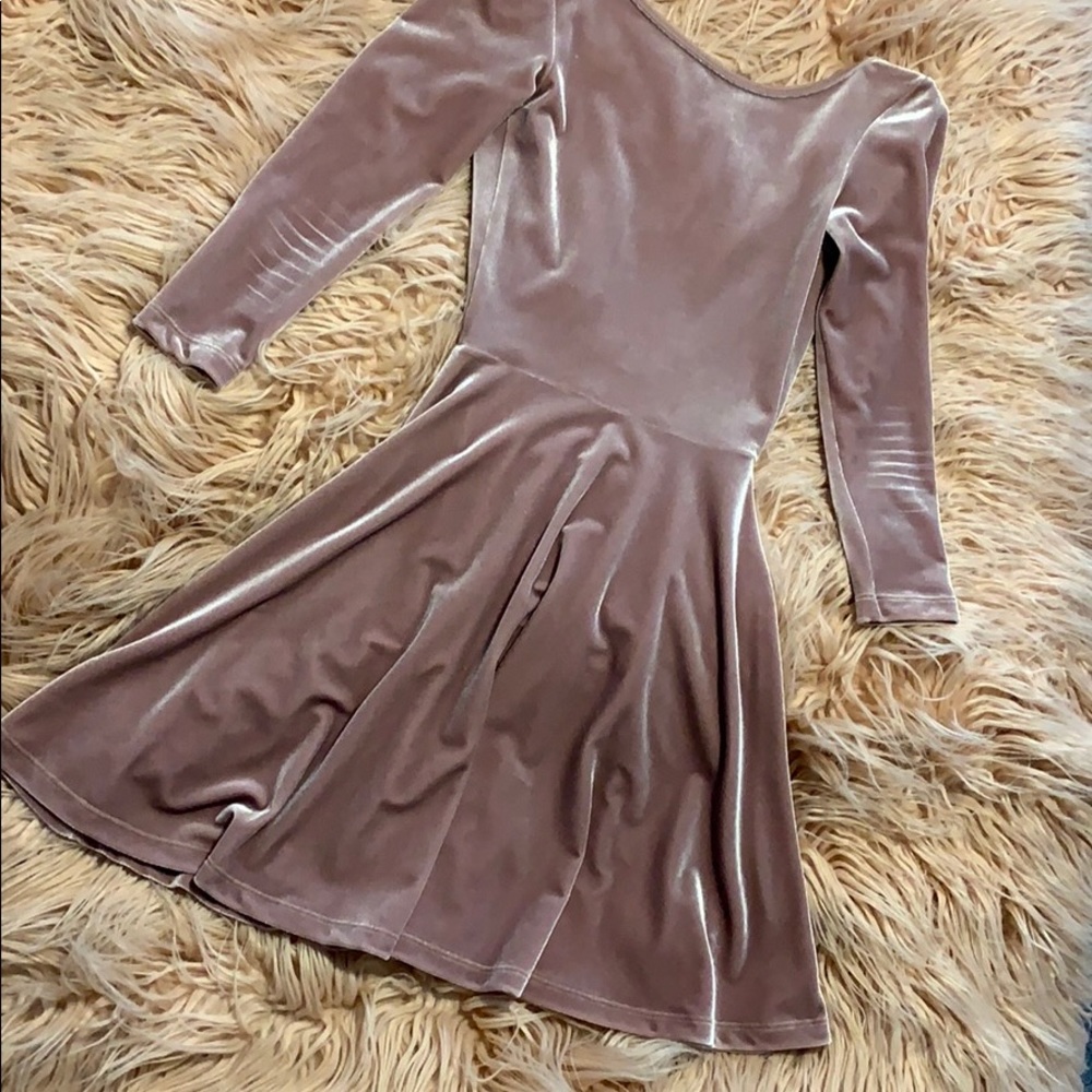 Circle skirt velvet dress